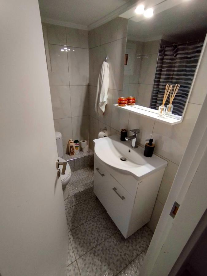 Antonia'S Cozy Apartment أغيا ترياس المظهر الخارجي الصورة